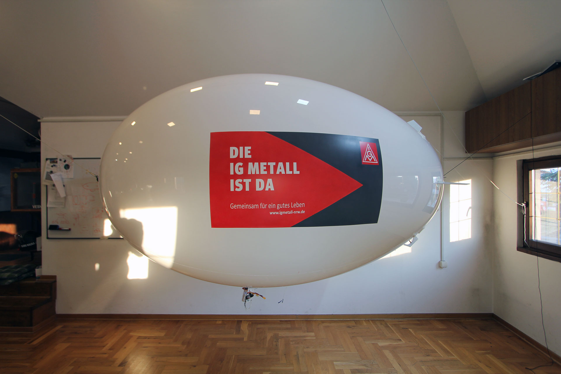2-m-indoor-RC-Blimp-with-Logo